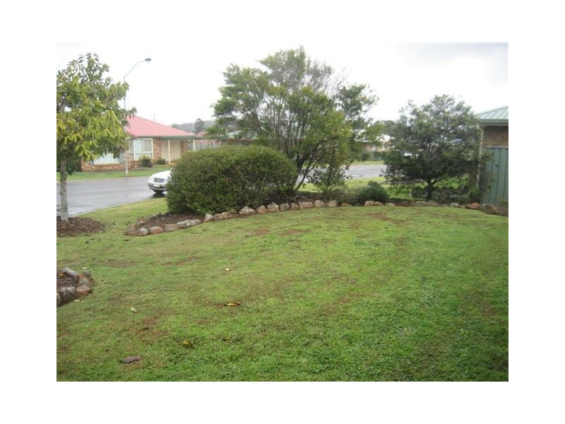 5 Oaklands Drive, Glenvale QLD 4350