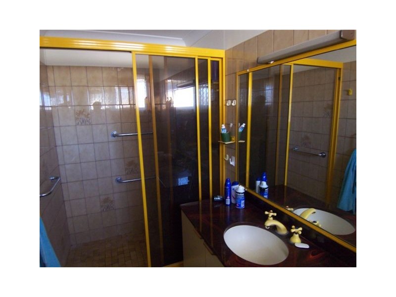 17 Knockator Crescent, Centenary Heights QLD 4350