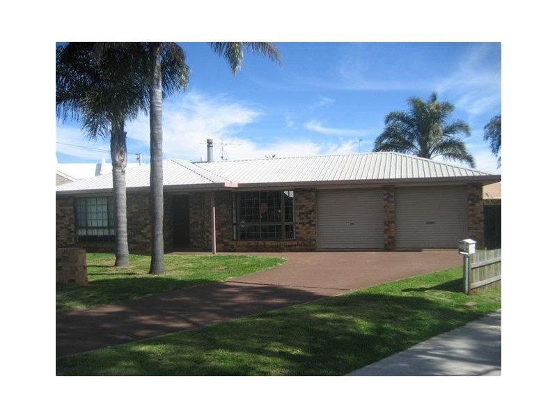 16 Crosby Street, Darling Heights QLD 4350