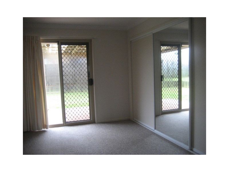 25 Gainsborough Drive, Glenvale QLD 4350