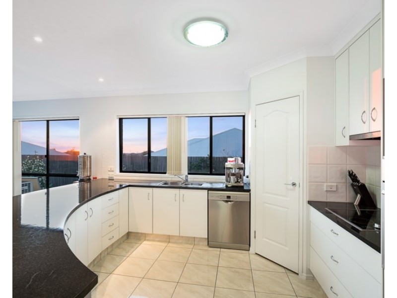 23 Honeyeater Drive, Highfields QLD 4352