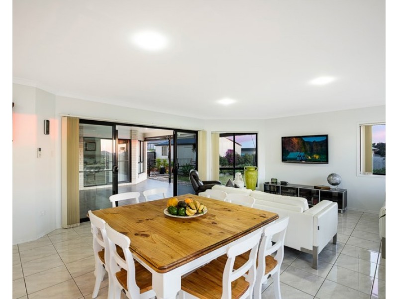 23 Honeyeater Drive, Highfields QLD 4352