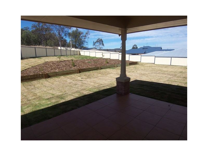 33 Whitman Street, Westbrook QLD 4350