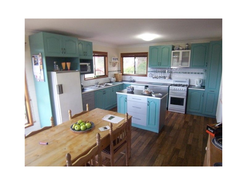 12 Kookaburra Court, Glenvale QLD 4350