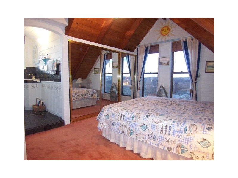 12 Kookaburra Court, Glenvale QLD 4350