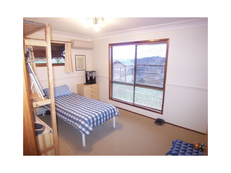 12 Kookaburra Court, Glenvale QLD 4350