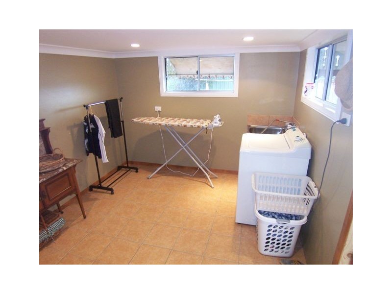 12 Kookaburra Court, Glenvale QLD 4350