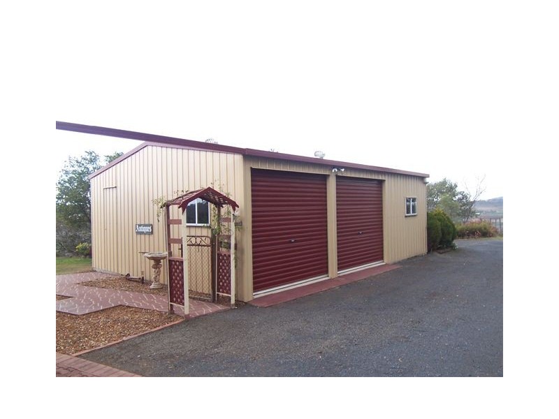 12 Kookaburra Court, Glenvale QLD 4350