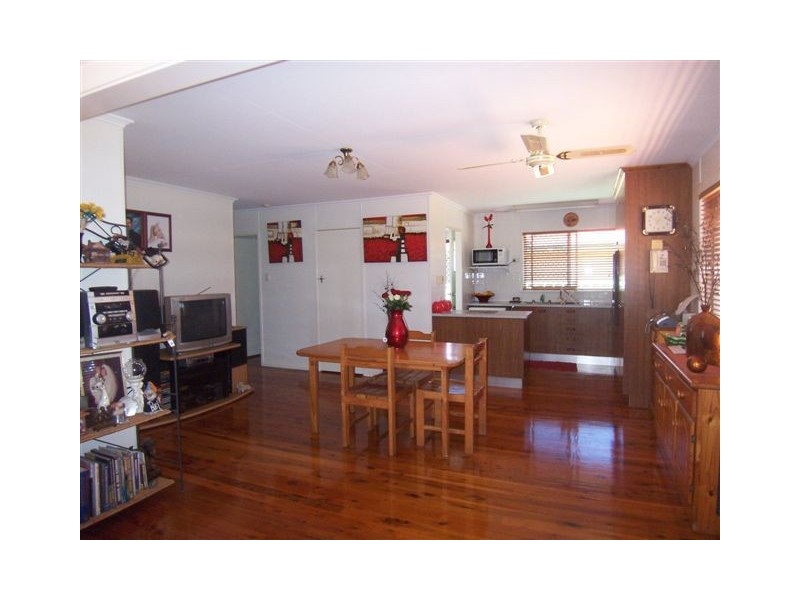 2 Englart Street, Wilsonton QLD 4350