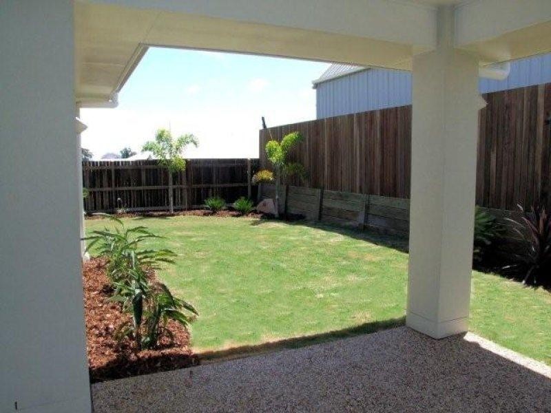 5 Saba Court, Middle Ridge QLD 4350