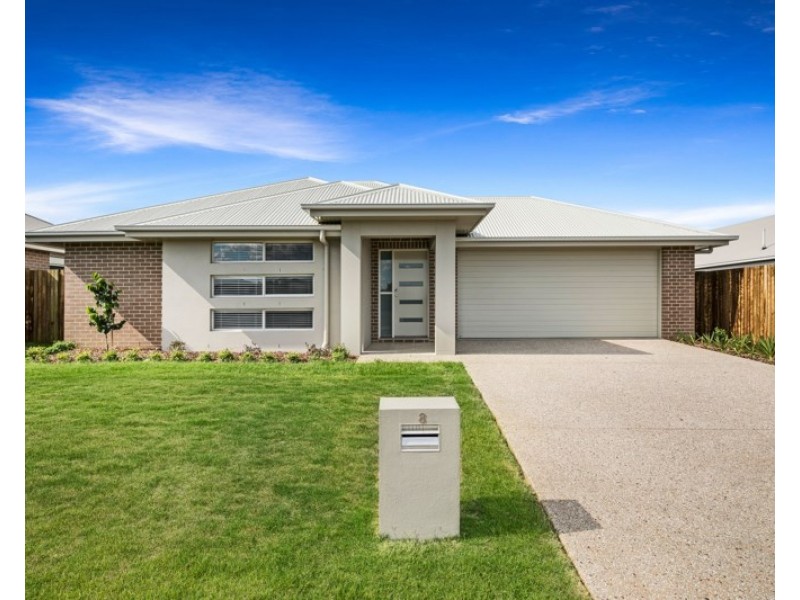 8 Nash Drive, Glenvale QLD 4350