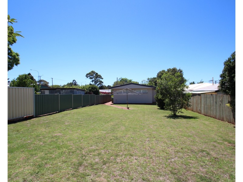 3 Moran Street, Wilsonton QLD 4350