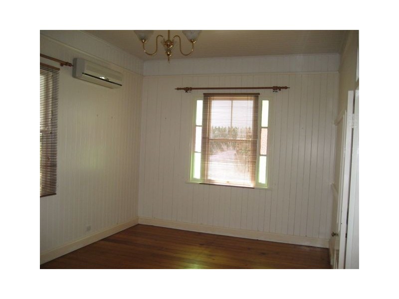 96 Jellicoe Street, North Toowoomba QLD 4350