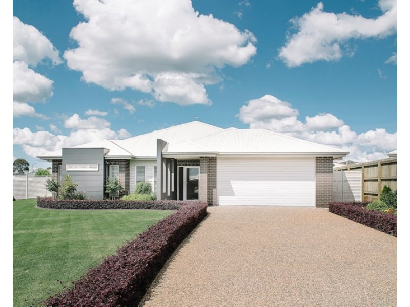 6 Lockyer Street, Kleinton QLD 4352