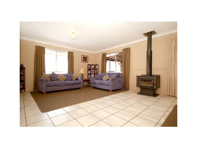 18 Strathconan Drive, Glenvale QLD 4350