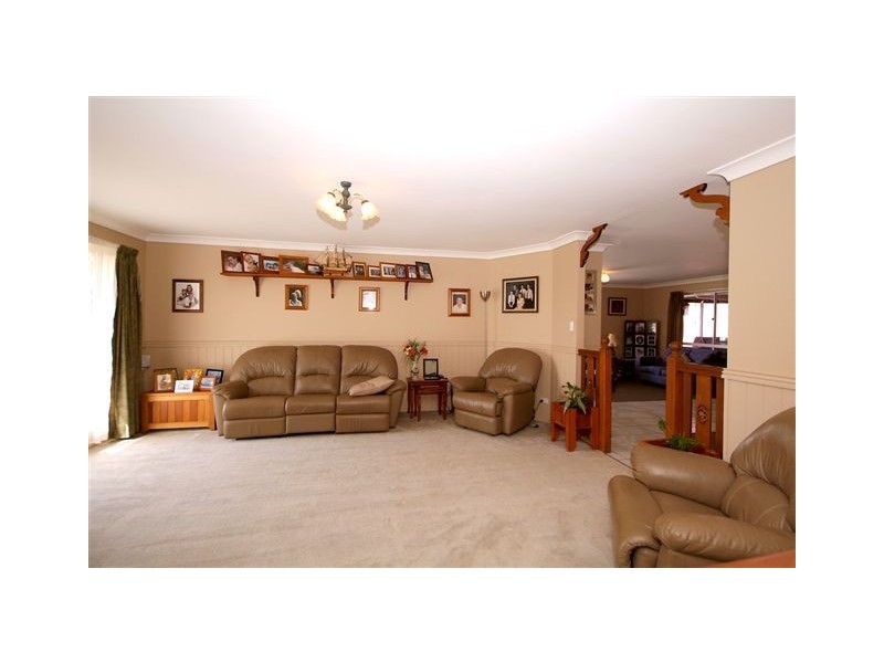 18 Strathconan Drive, Glenvale QLD 4350