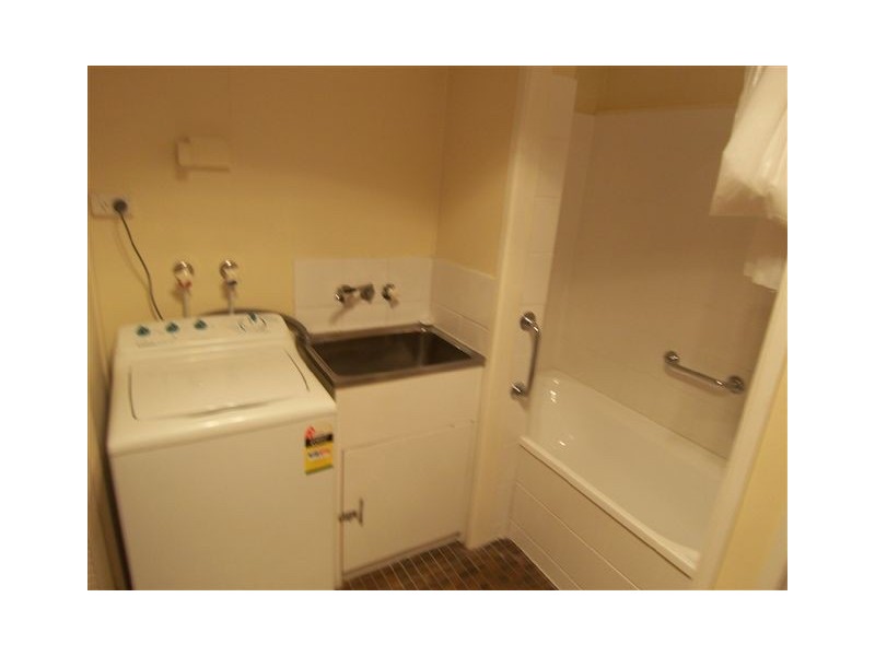 7/14 Mirle Street, Newtown QLD 4350