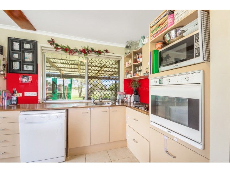 44 Railway Street, Cambooya QLD 4358