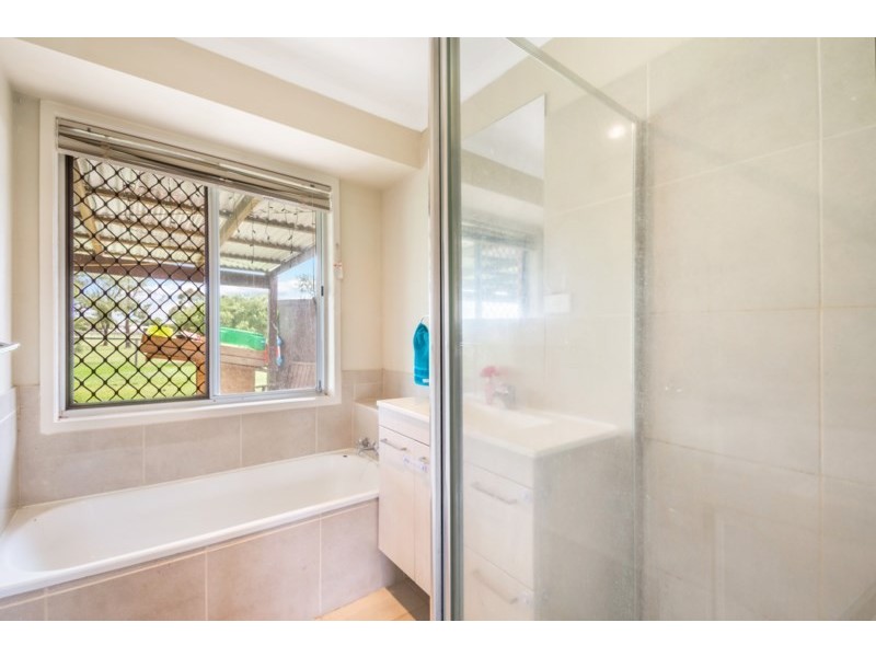 44 Railway Street, Cambooya QLD 4358