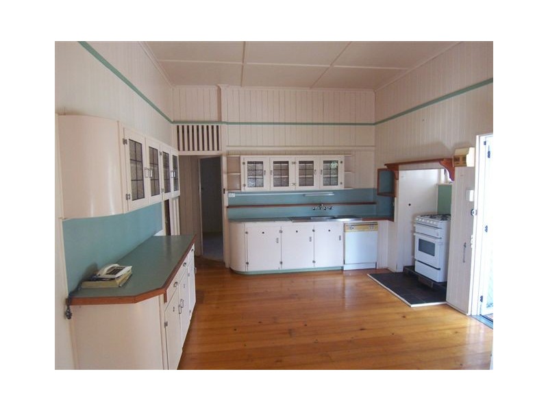 21 Second Avenue, Harristown QLD 4350