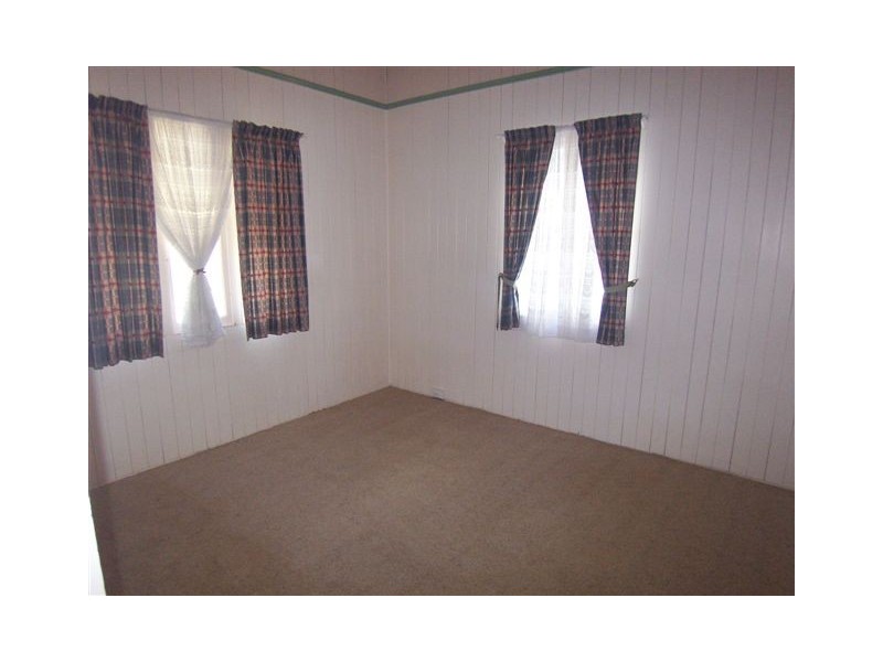 21 Second Avenue, Harristown QLD 4350