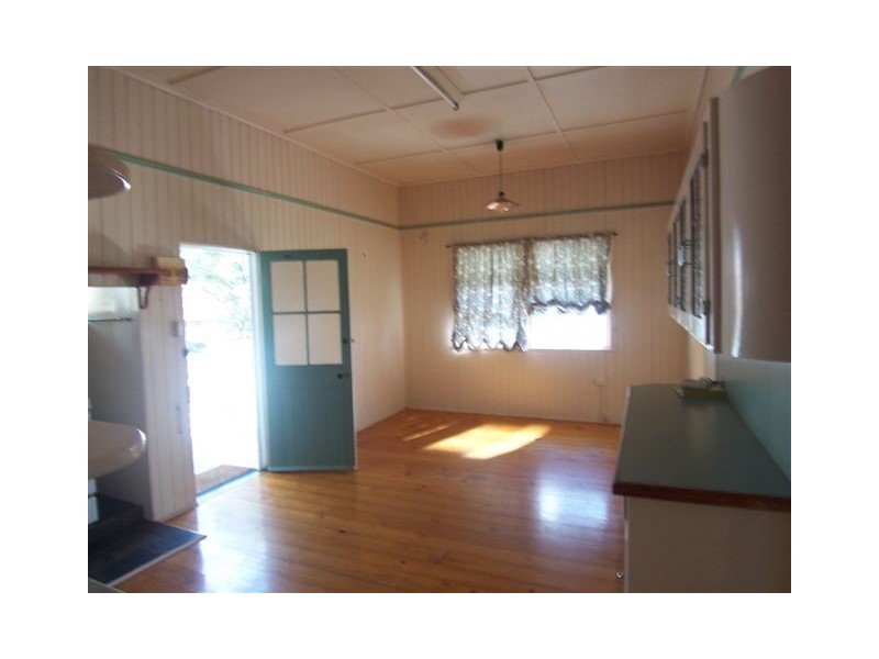 21 Second Avenue, Harristown QLD 4350