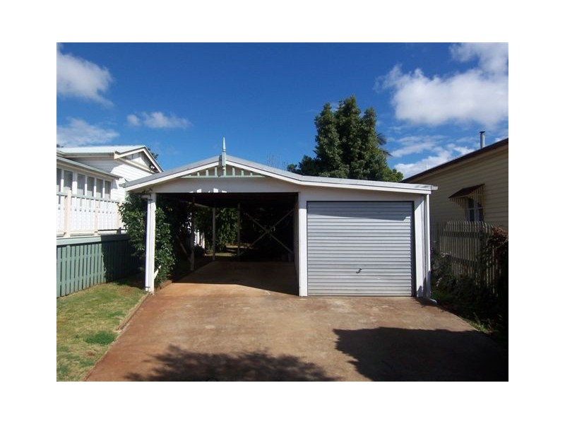 21 Second Avenue, Harristown QLD 4350