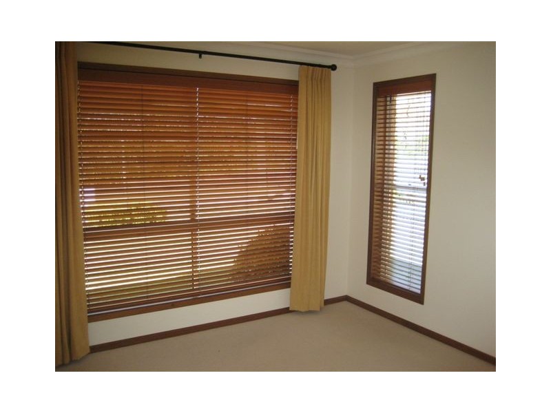 349 Ramsay Street, Middle Ridge QLD 4350