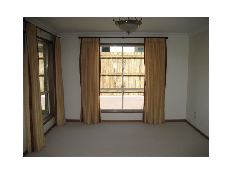 349 Ramsay Street, Middle Ridge QLD 4350