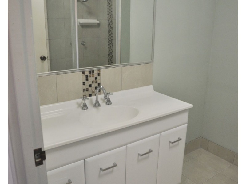 16/173 North Street, Rockville QLD 4350