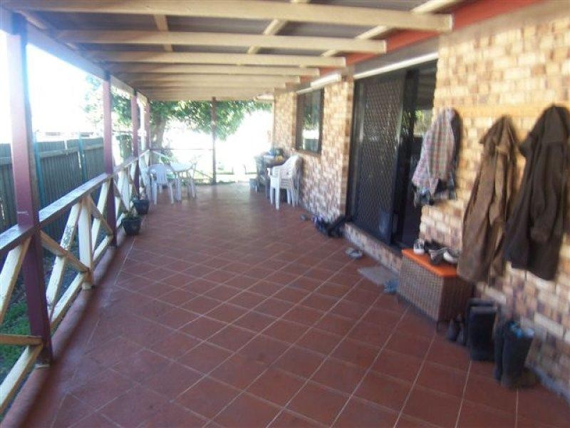 32 Rob Street, Newtown QLD 4350