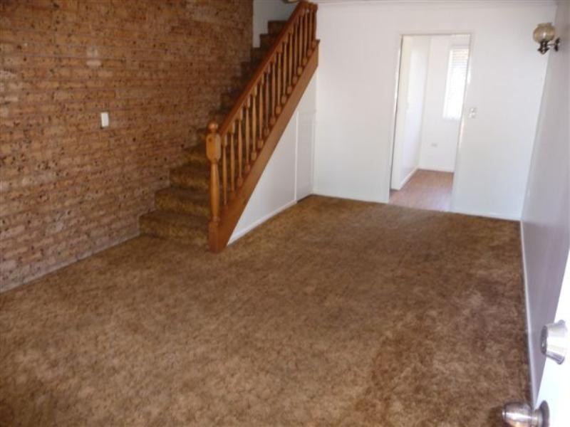 2/88 Anzac Avenue, Newtown QLD 4350