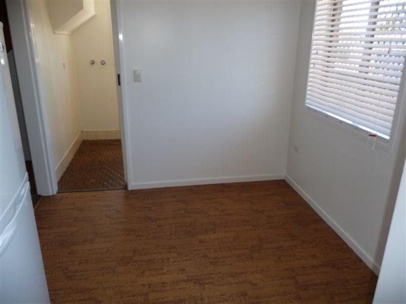 2/88 Anzac Avenue, Newtown QLD 4350