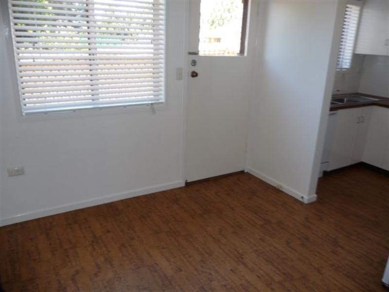 2/88 Anzac Avenue, Newtown QLD 4350