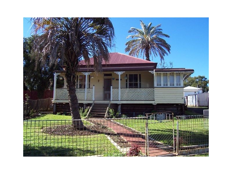 16 Gordon Street, Toowoomba QLD 4350