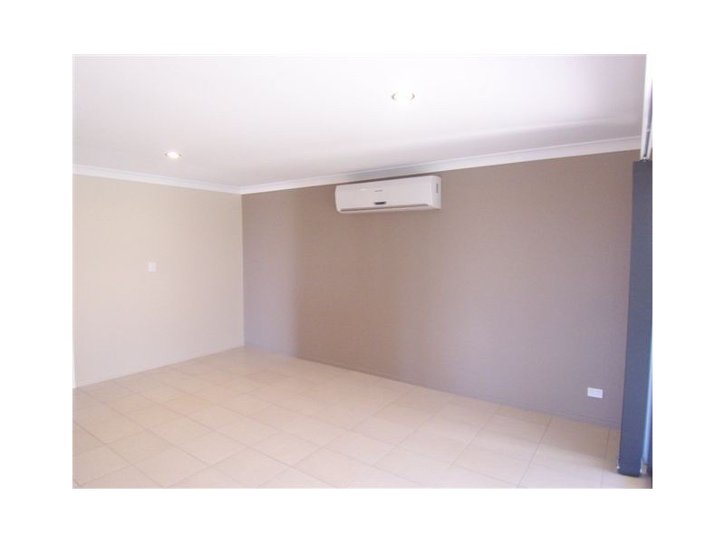 143 Main Street, Westbrook QLD 4350