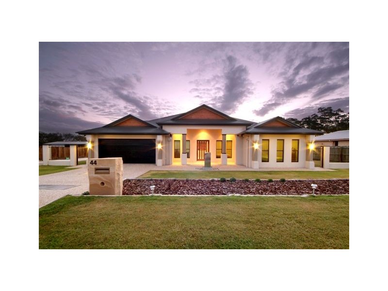 44 Holly Avenue, Highfields QLD 4352