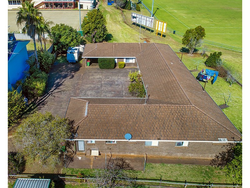 327 Hume Street, South Toowoomba QLD 4350