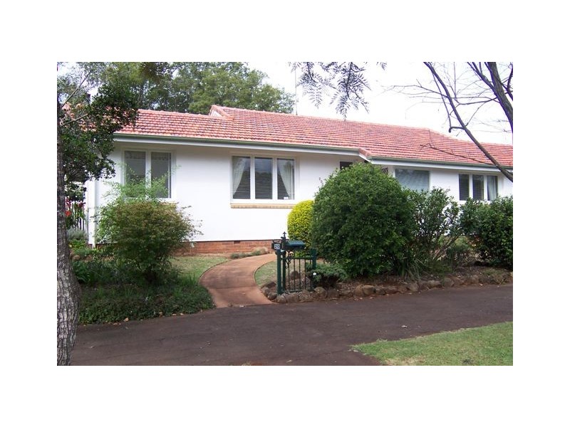 20 Godfrey Street, Toowoomba QLD 4350