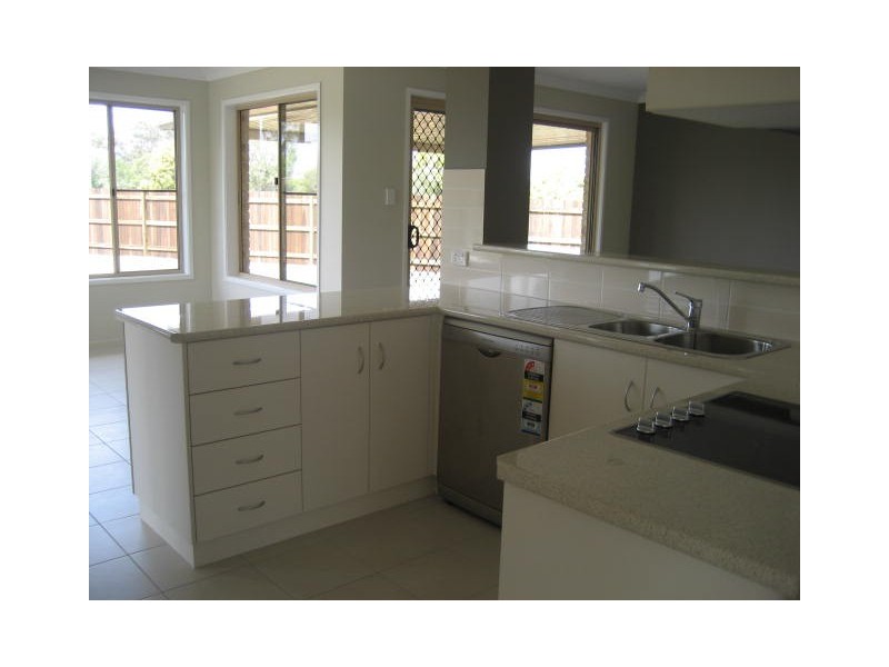 2 Bunkers Hill School Road, Westbrook QLD 4350