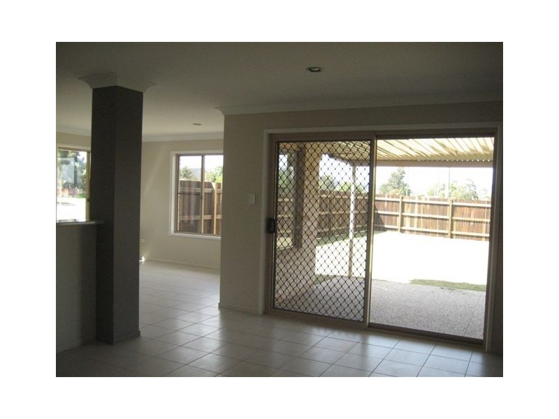 2 Bunkers Hill School Road, Westbrook QLD 4350