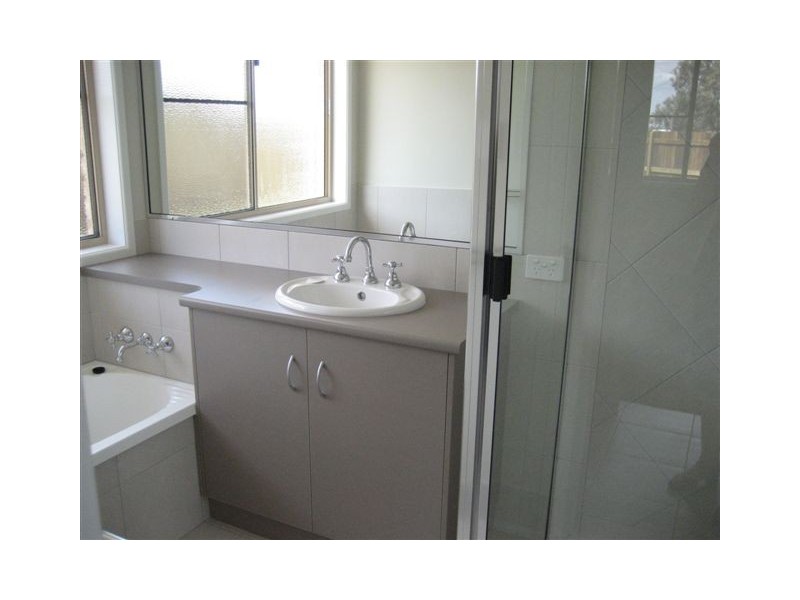 2 Bunkers Hill School Road, Westbrook QLD 4350