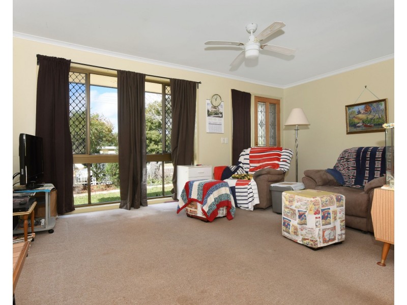 35 Miranda Drive, Wilsonton Heights QLD 4350