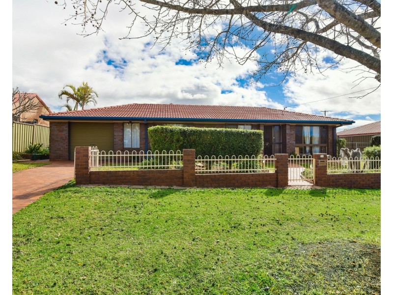 35 Miranda Drive, Wilsonton Heights QLD 4350