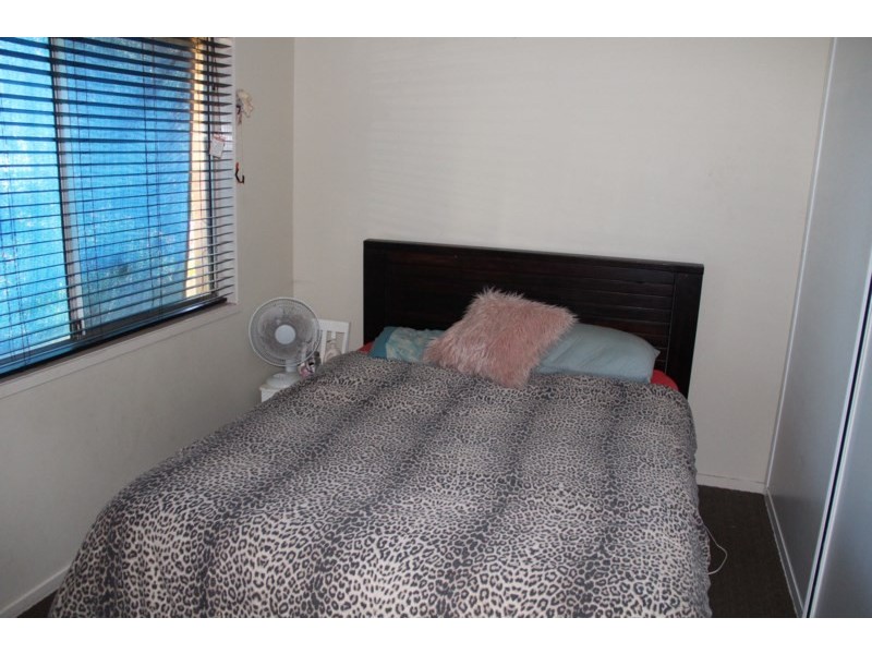 33 Hinkler Crescent, Wilsonton QLD 4350