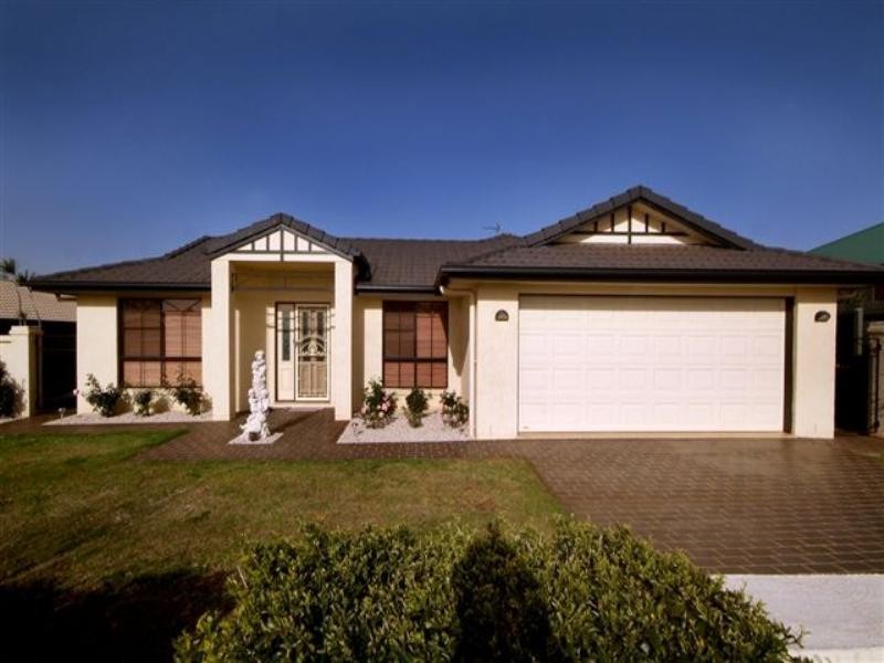 10 Scullin Street, Middle Ridge QLD 4350