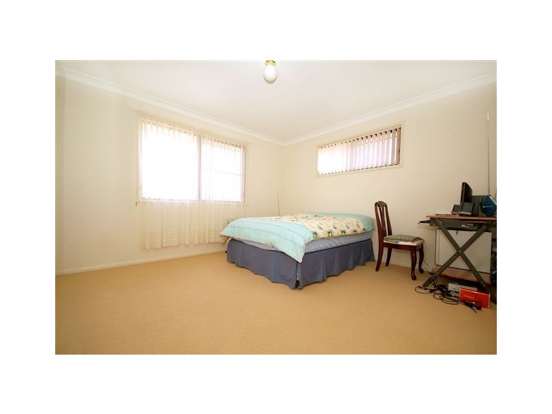 10 Scullin Street, Middle Ridge QLD 4350