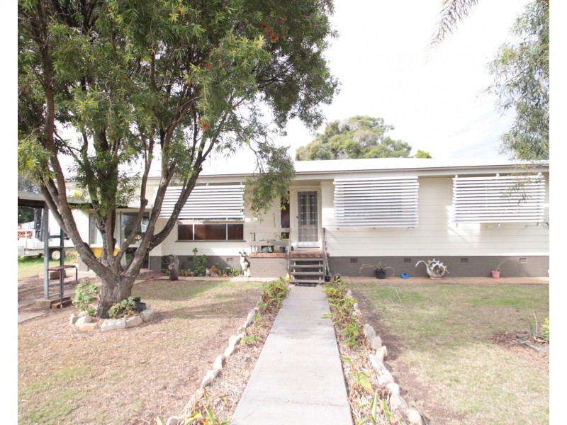 64 Goombungee Road, Kingsthorpe QLD 4400