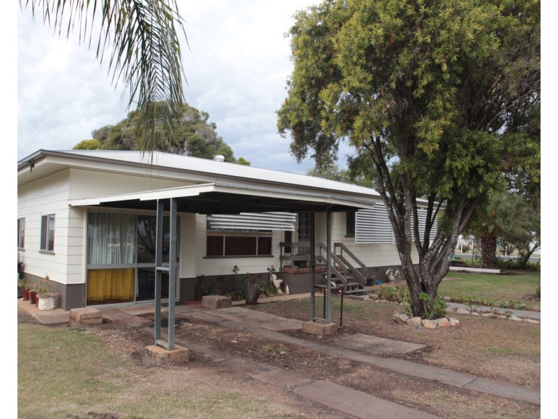 64 Goombungee Road, Kingsthorpe QLD 4400
