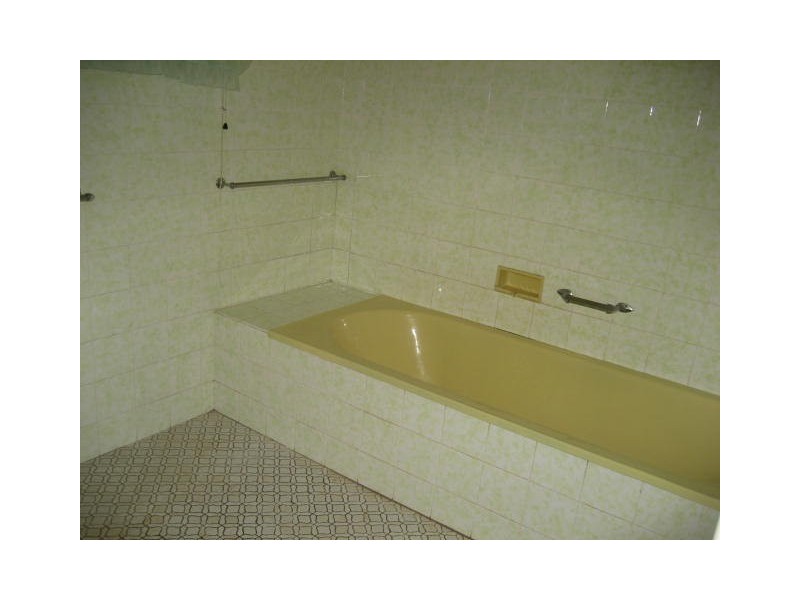 367 West Street, Harristown QLD 4350